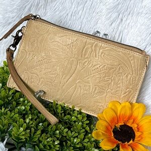 American Leather Co. Charging Wristlet